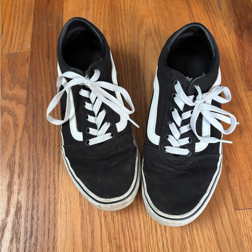 Black vans- women’s